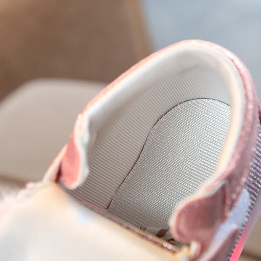 Wholesale luminous sneakers Princess girl collar boots Children luminous shoes Outdoor casual walking shoes