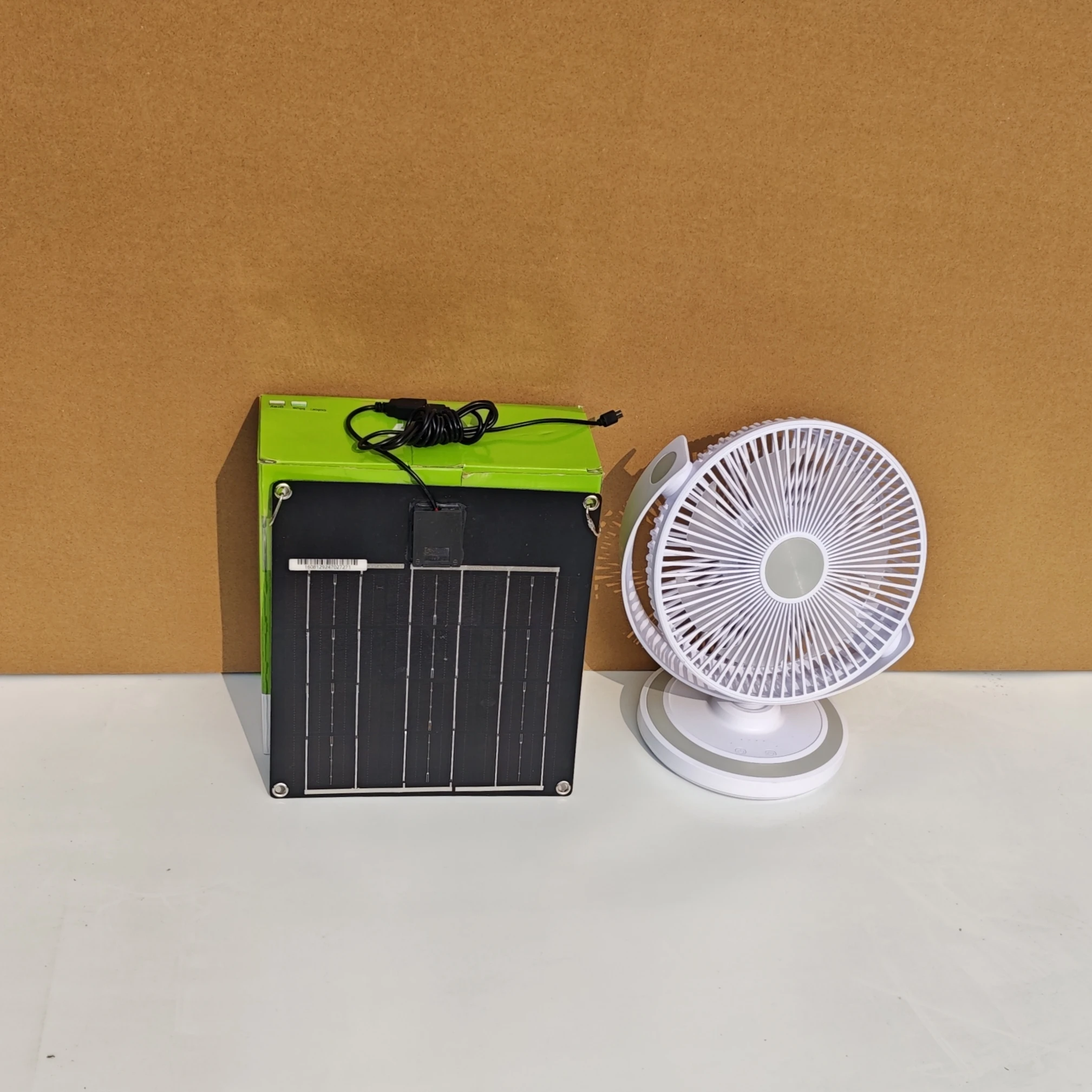 SOENERGY 24W Portable Solar Charger for Cell Phone Outdoor Emergency Mobile Power Battery Charging Solar