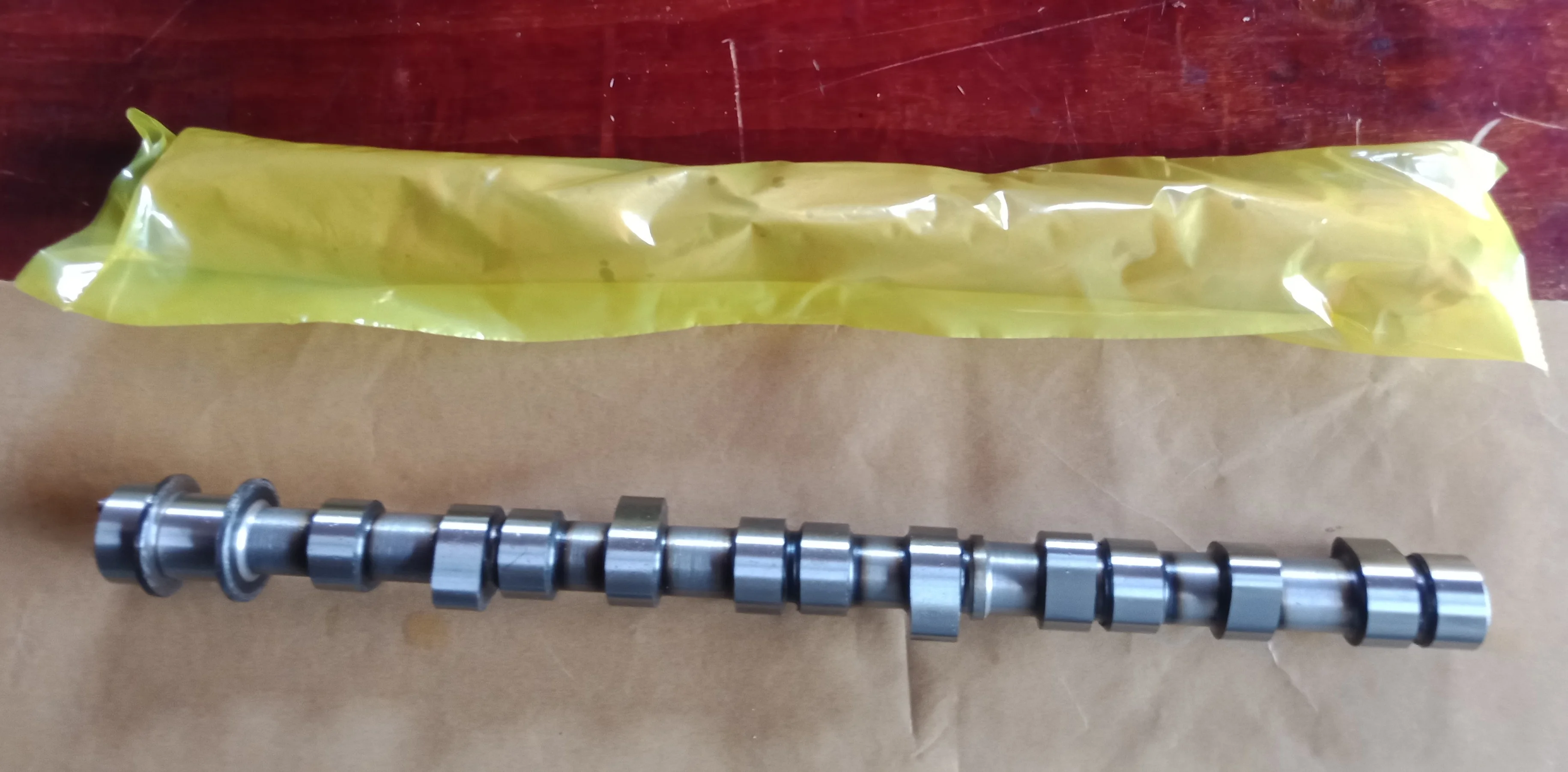Factory direct sell high quality 4D56 camshaft MD137163 24110-42200 for Mit diesel engine