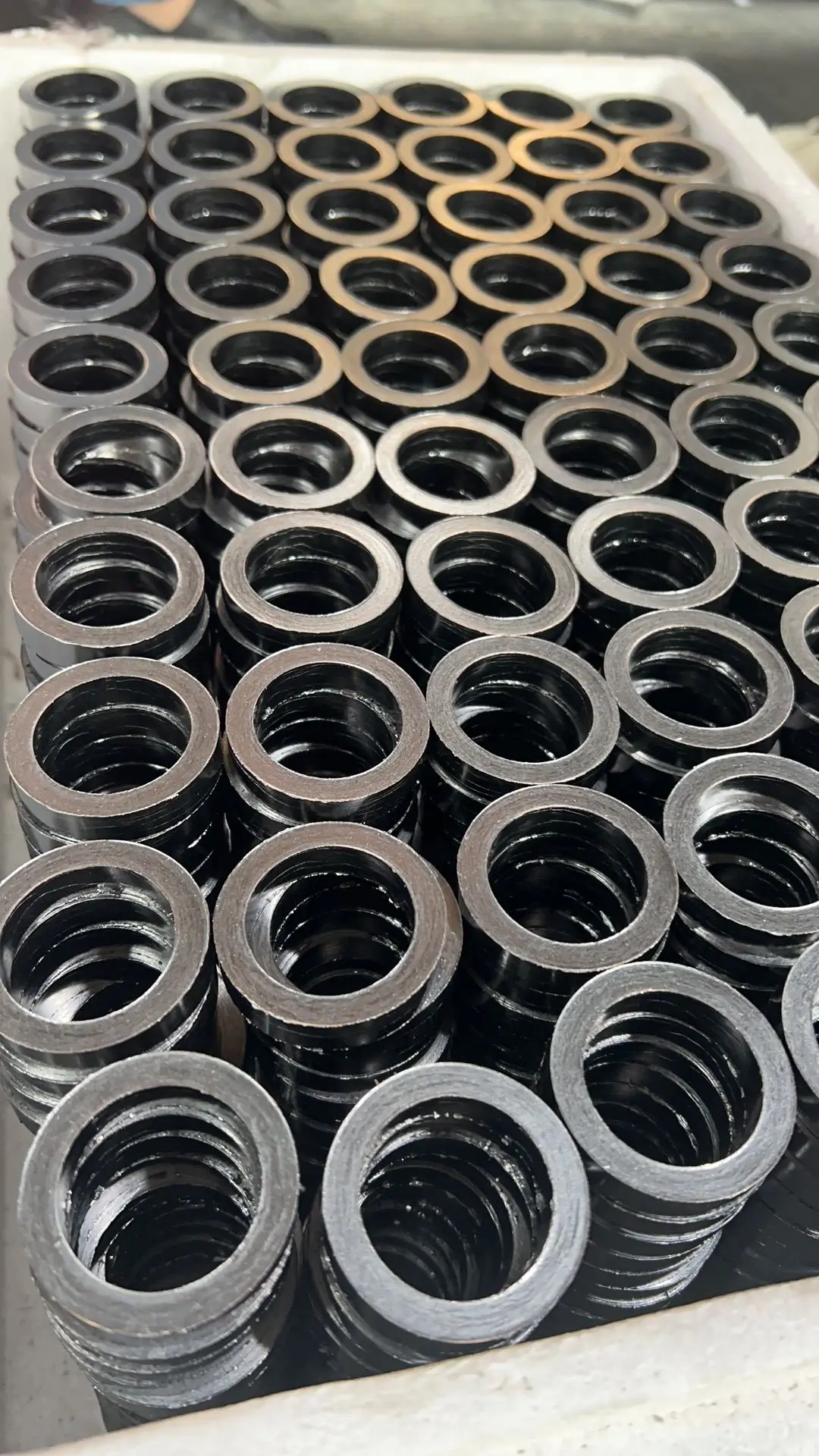 Expanded flexible graphite gasket ring v ring w ring with metal wire high temperature pressure seal gasket