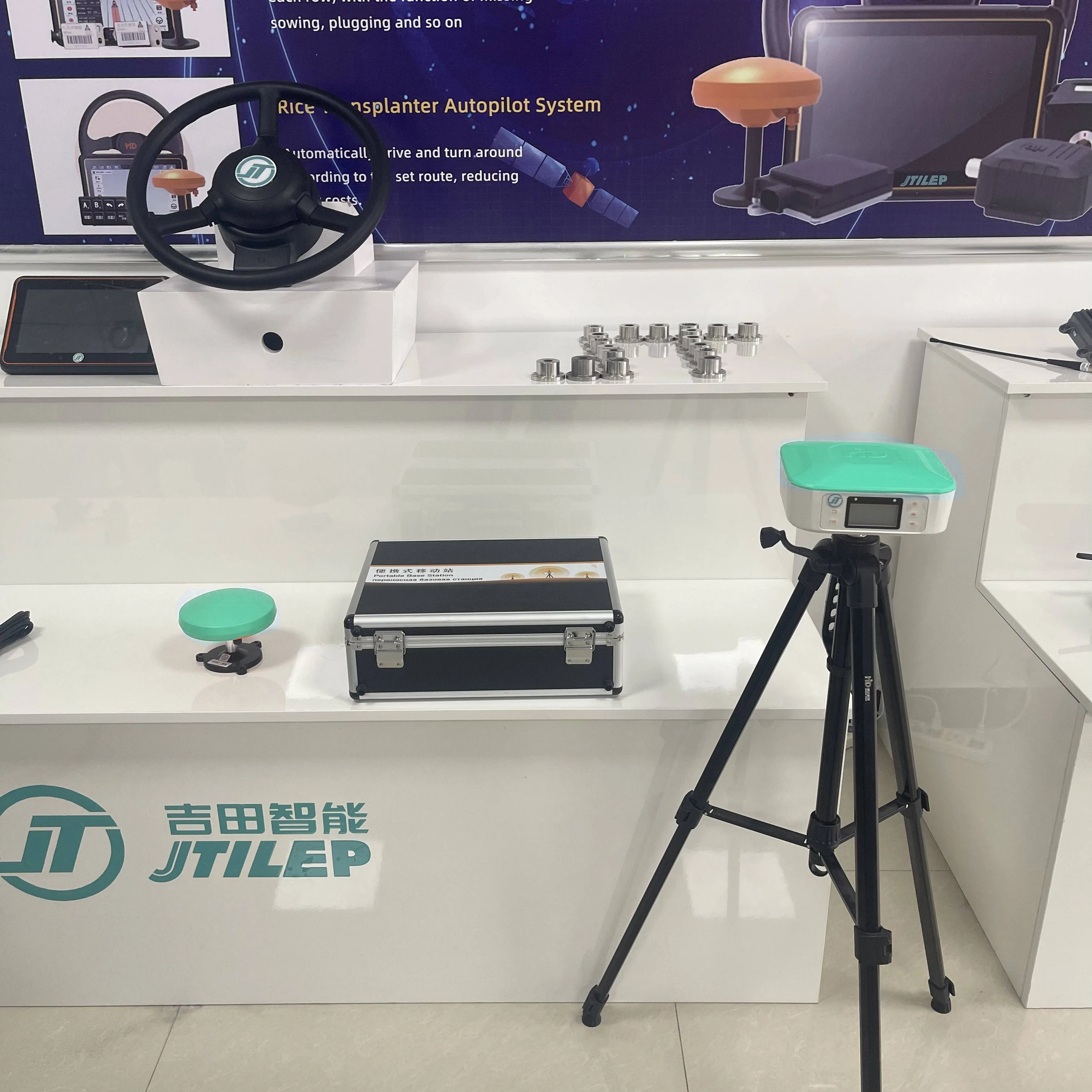 Tractor AutoSteering System GPS Antenna GNSS Precision Agriculture GPS Navigation Auto Steering Kit