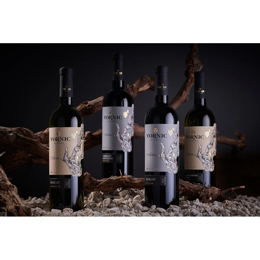 Luxury Embossed Logo Wine Labels Custom Wine Label with Private Logo Gold Foil Printed Premium Wine Bottle Labels Roll