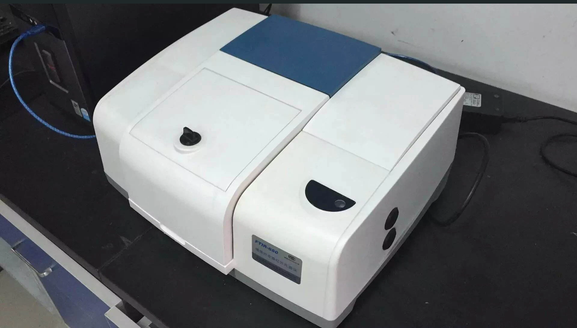 Portable Laboratory Fourier Transform Infrared Spectrometer Price FTIR Spectrophotometer