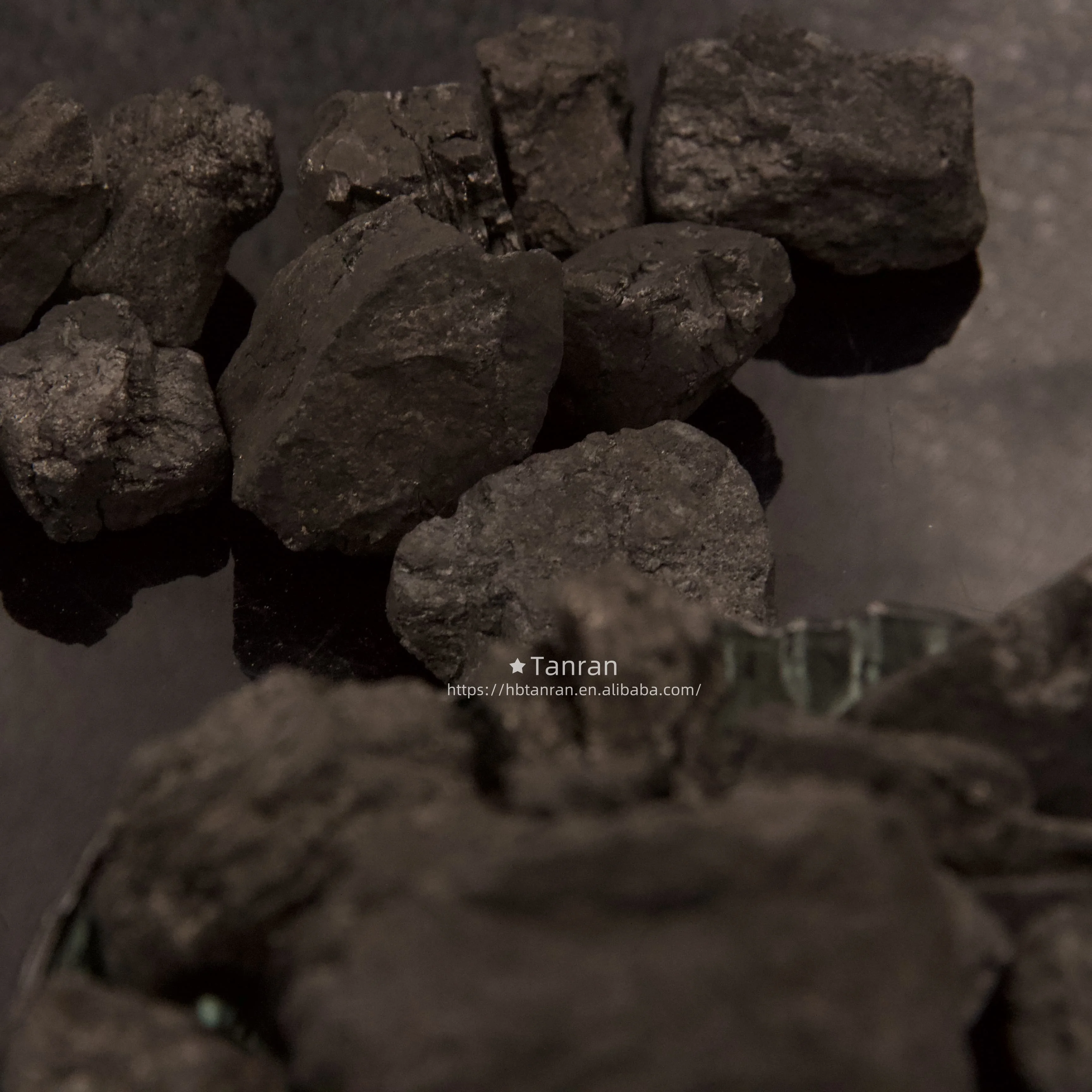 High  good density and  stability Blast Furnace Low Ash Hard Coke Foundry Coke Used As Coke Fuel In Smelting Iron tan ran brand