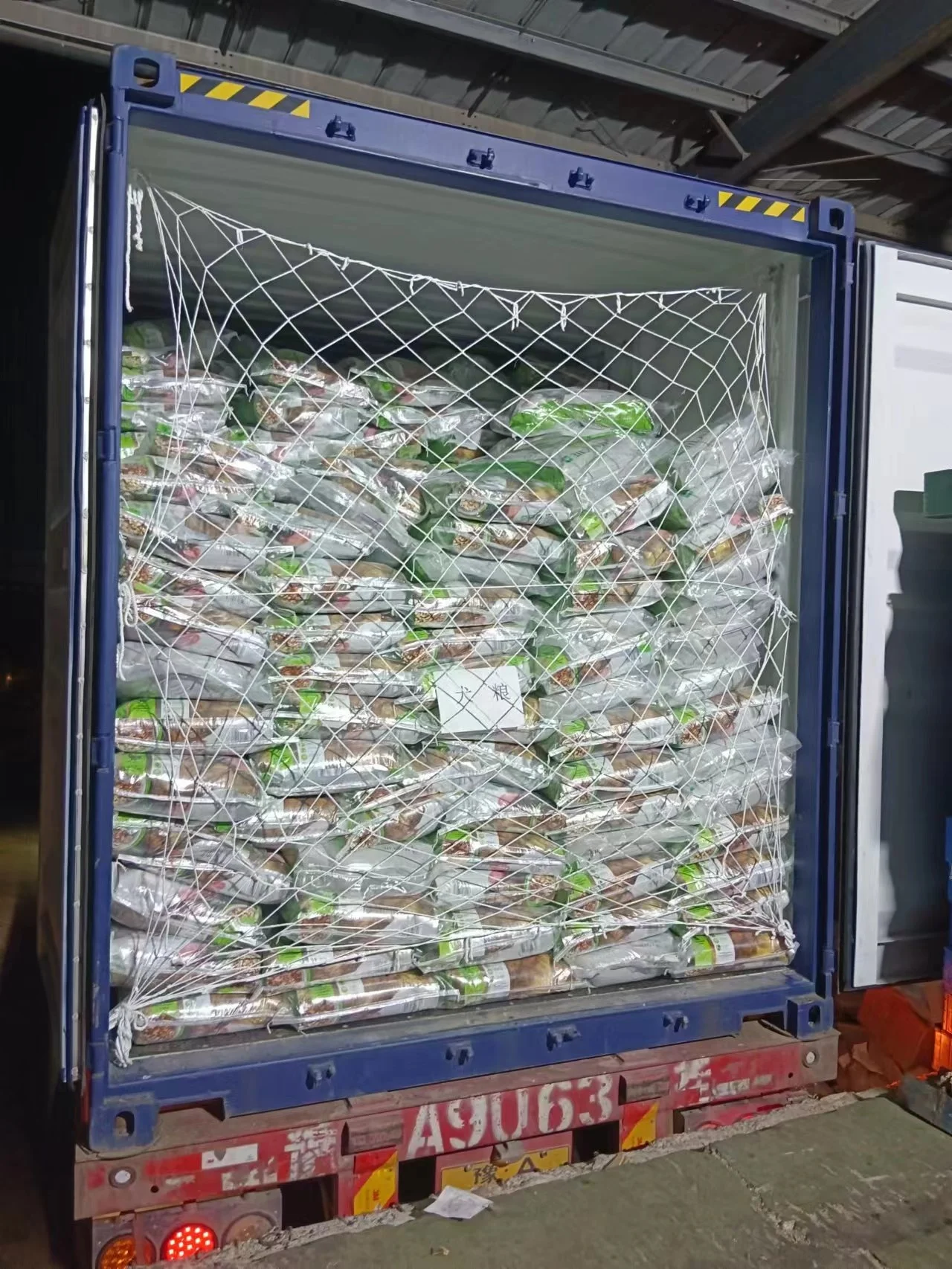 20 кг оптом от производителя OEM Завод по продаже индивидуальный продукт для Казахстана корм домашних животных сухой собак оптовая продажа