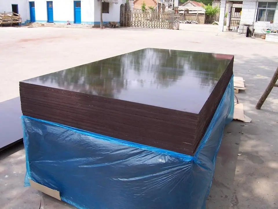 12mm commercial Film faced plywood  with 2 hot pressed times