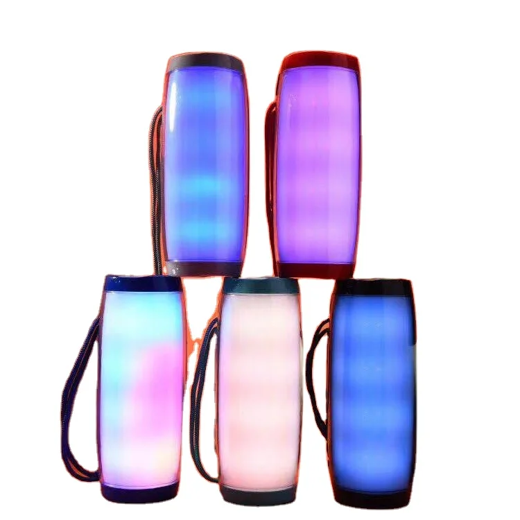 Amazon Hot Sale Led Flashing Light Wireless Speaker Portable Outdoor Loudspeaker 1200mah Fabric Subwoofer Fm Radio Speakers