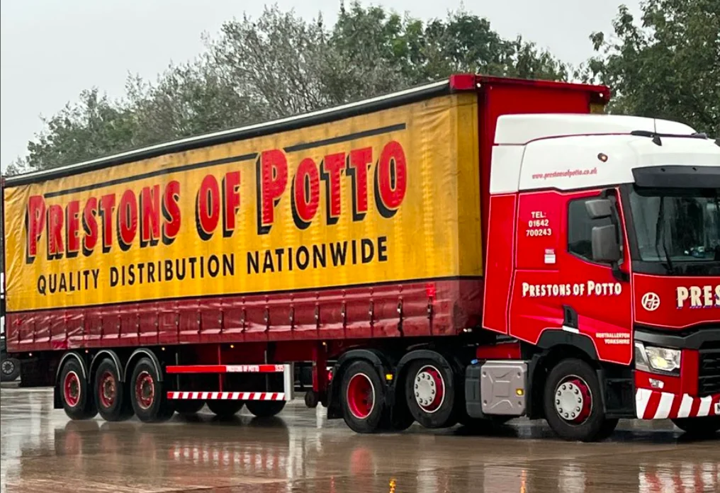 Custom tarpaulin printing for trucks Trailer covers Truck tarpaulin covers with brass eyelets 900 gsm Panama meet REACH SVHC