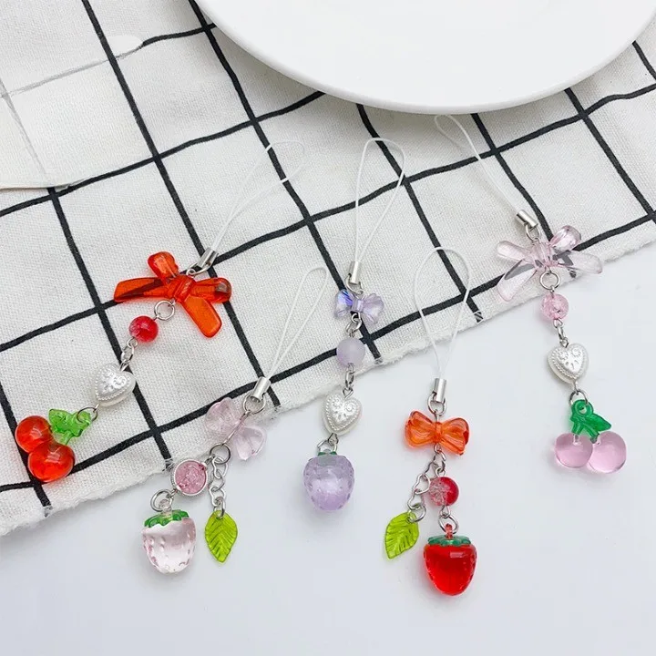 New Strawberry Beaded Keychain for Girls Cool Y2K Sweet Keychain Bag Charm Cherry Bowknot Keyring Jewelry Gift