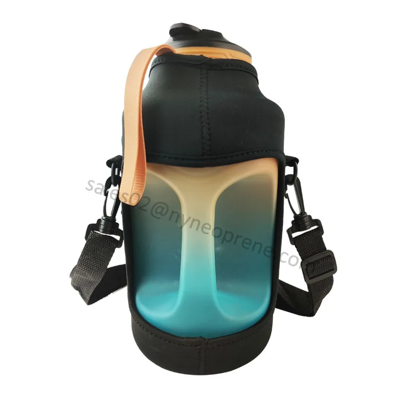 Personalized Neoprene Reusable Gyms Sports Gallon Water Bottle Pouches Bag Half Gallon Jug Water Bottle Sleeve With Carry Straps