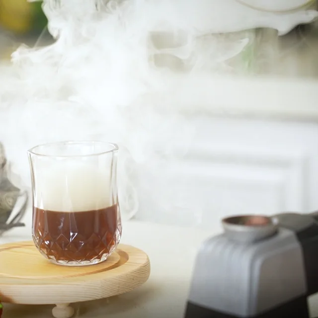 Portable Novel in Design Smoker Flavour Blaster Cocktail Gun for Kitchen and Outdoor Grill Cooking Battery Powered