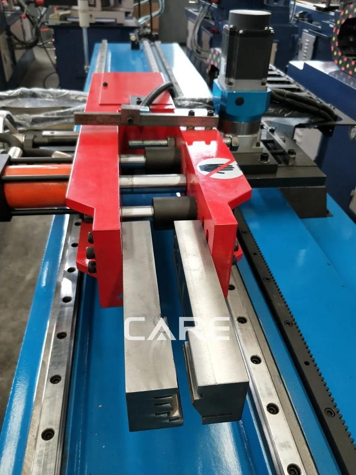 Автоматический гибочный станок DW38CNC для чемоданов и алюминиевых рамок на