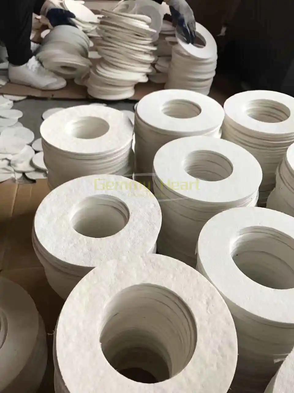 High quality low price thermal insulation fire resistant ceramic fiber gasket for wholesales Customizable and designable