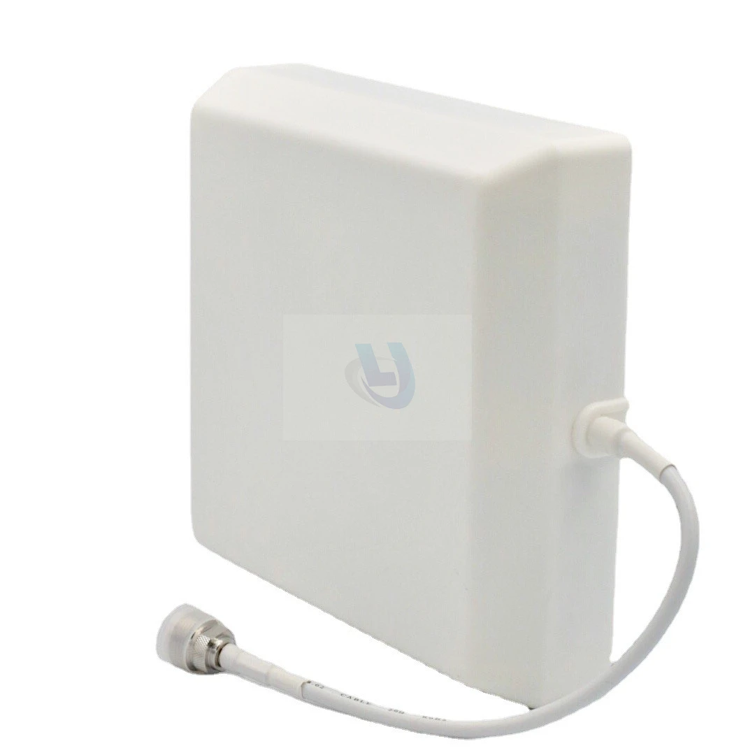 GSM/WCDMA/LTE directional wall mounted antenna