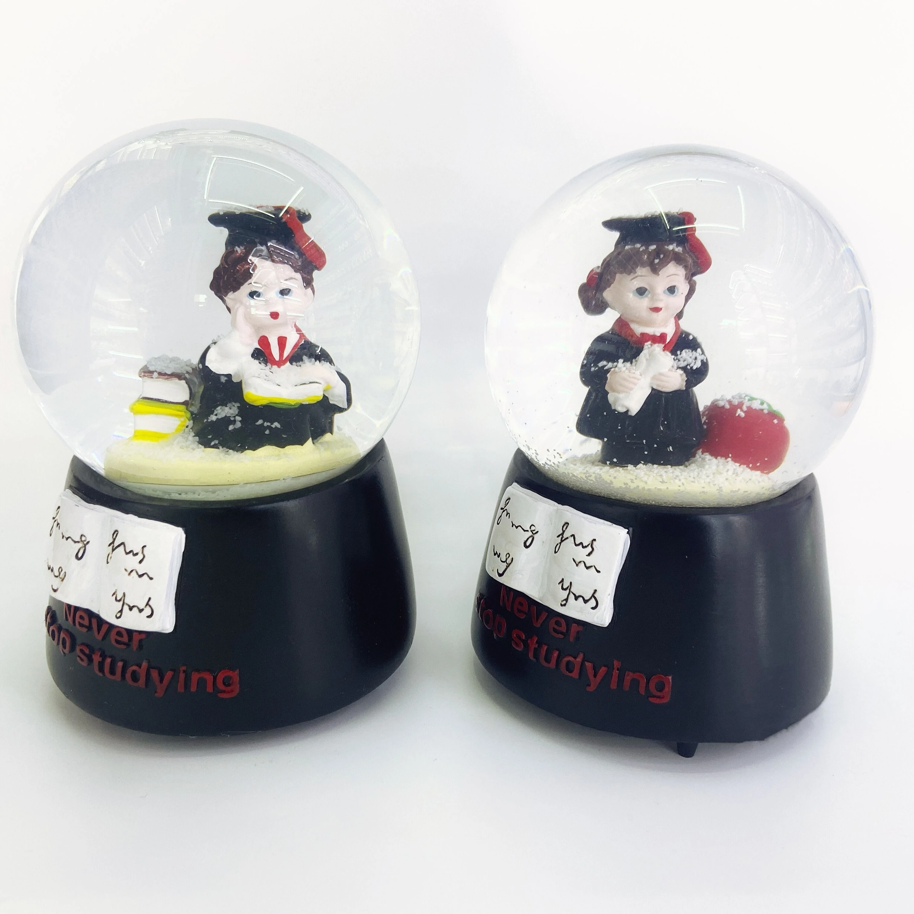 YIWU  BAIWEN custom snow globe manufacturers  wholesale promotional  fairy snow globe graduation snow globe