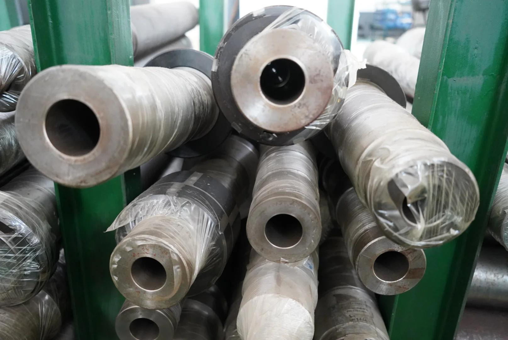 38CrMoAlA Alloy Structural Steel Injection Molding Bimetallic Screw And Barrel For Plastic Extruder Machine