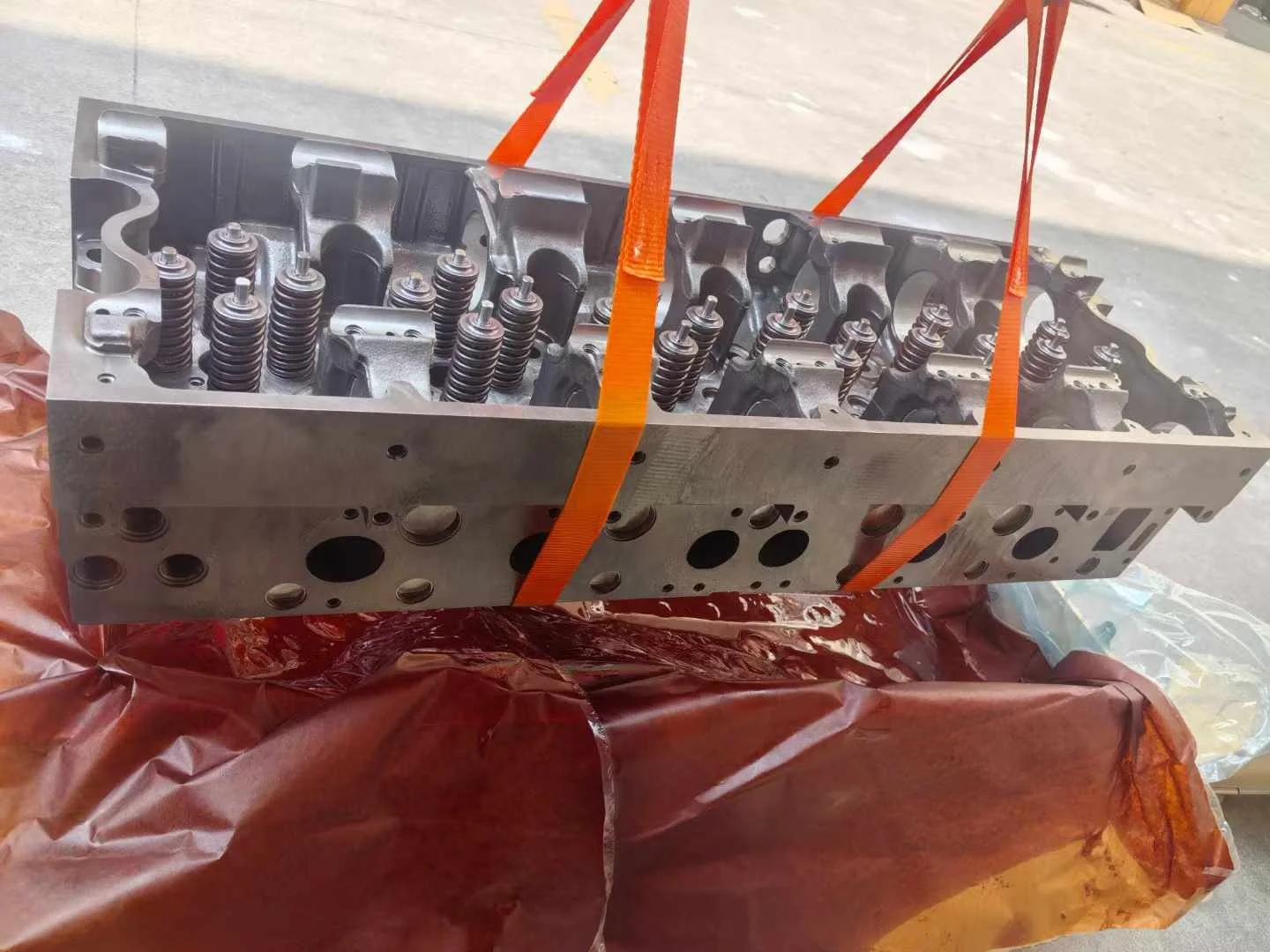 New Engine Parts QSX15 Engine Cylinder Head Assy for Excavator Engine Machinery Repair