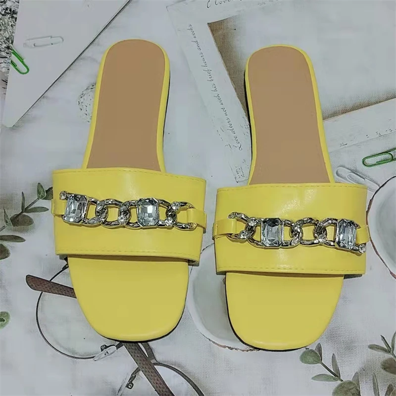 2021 Sandals for Women And Ladies New Design Shoes Lady Flat Slippers Summer Fashion Diamond Ladies Metal Chain Slide Sandal