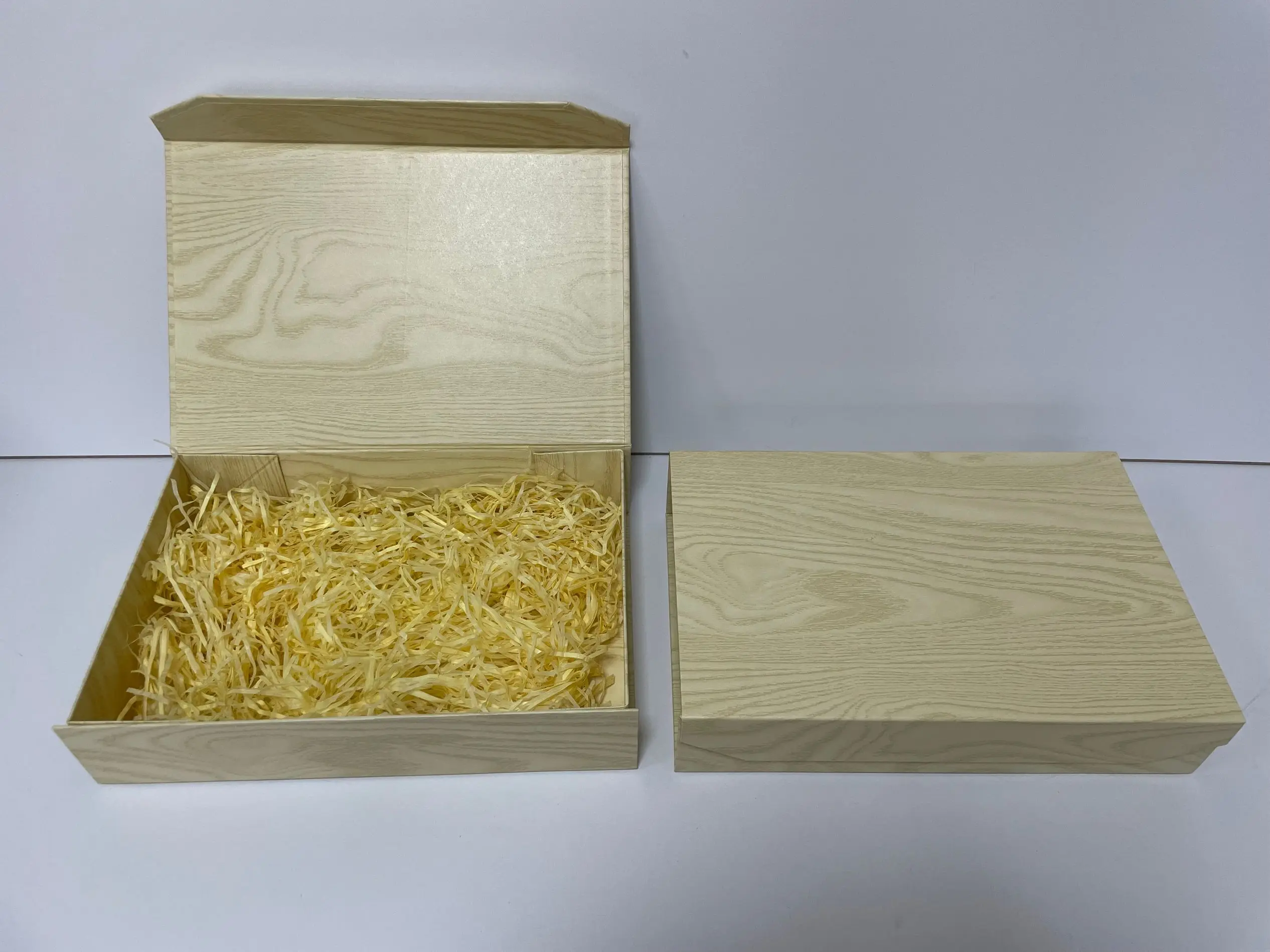 Luxury High Walled Rigid Folding Magnetic Gift Box With Lid Magnetic Cardboard Folding Paper Gift Storage Box