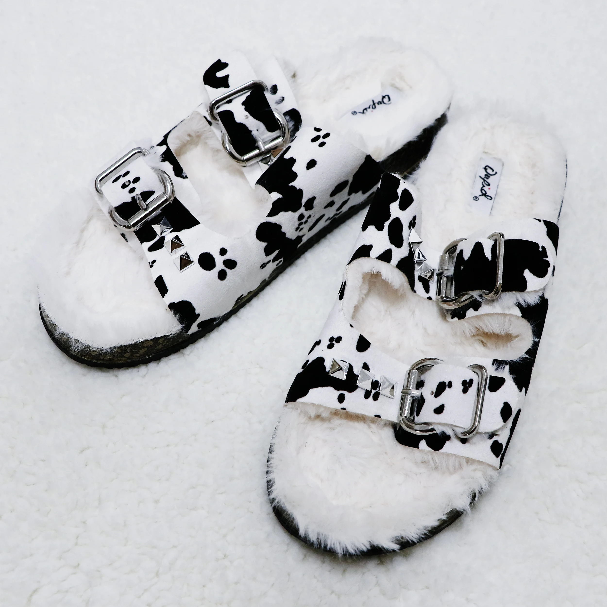 New Cow Color Leisure Flat Bottom Belt Buckle Hollow Open Toe Comfortable  Wood Cork Slippers