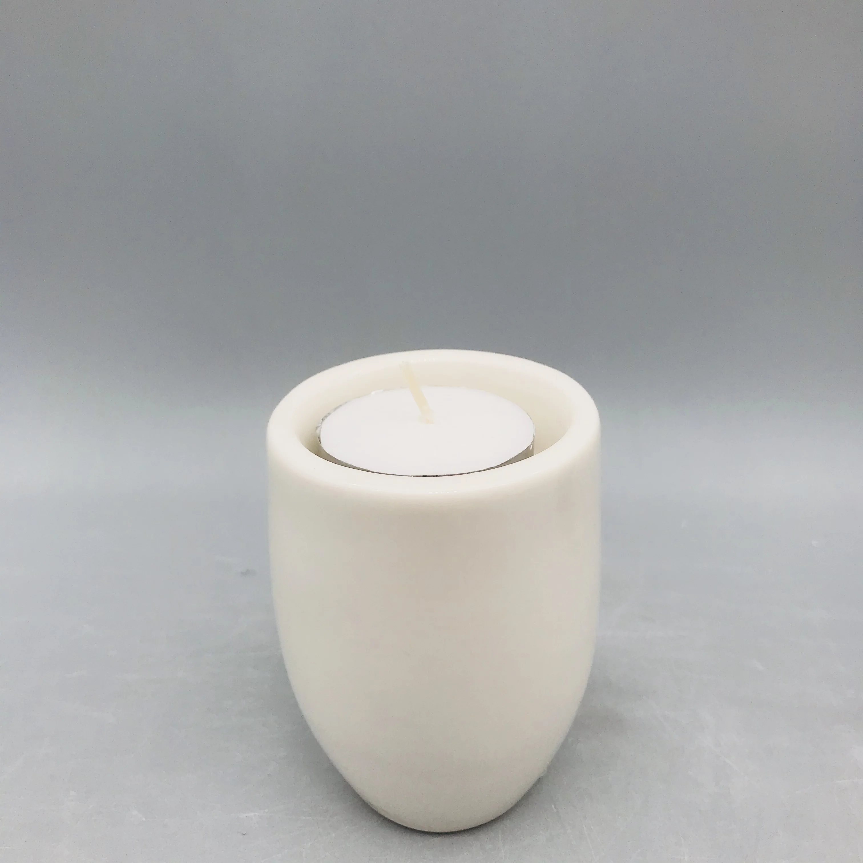 
Customized black and white ceramic human face candle holder 