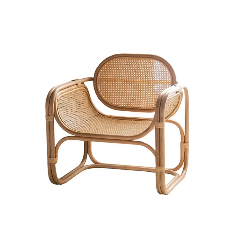 Винтажное плетеное кресло из ротанга