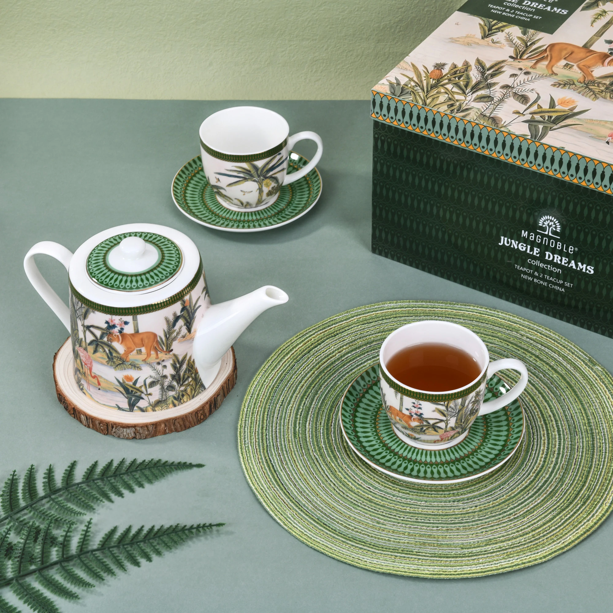 Ceramic Vintage Tea Cup & Saucers Set of Cups Porcelain Coffee & Tea New Bone China Teaware Floral Tea Mug Set Gift Box