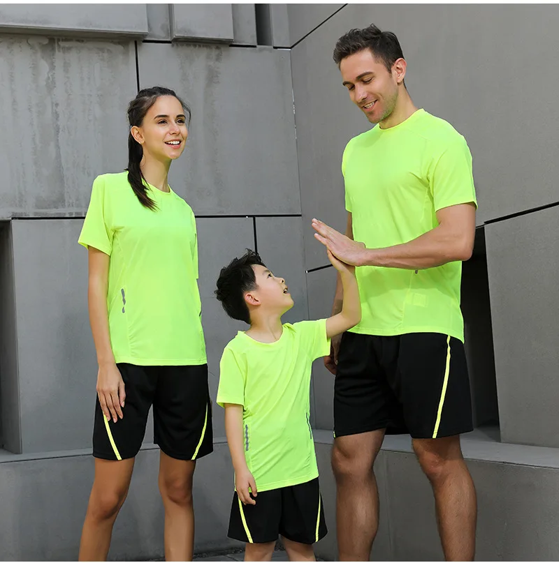 
Sport Shirt T-paita Men sa labas Fitness outdoor Movimiento Gym T-shirt Running Quick dry Top Shirt Workout men Shirts 