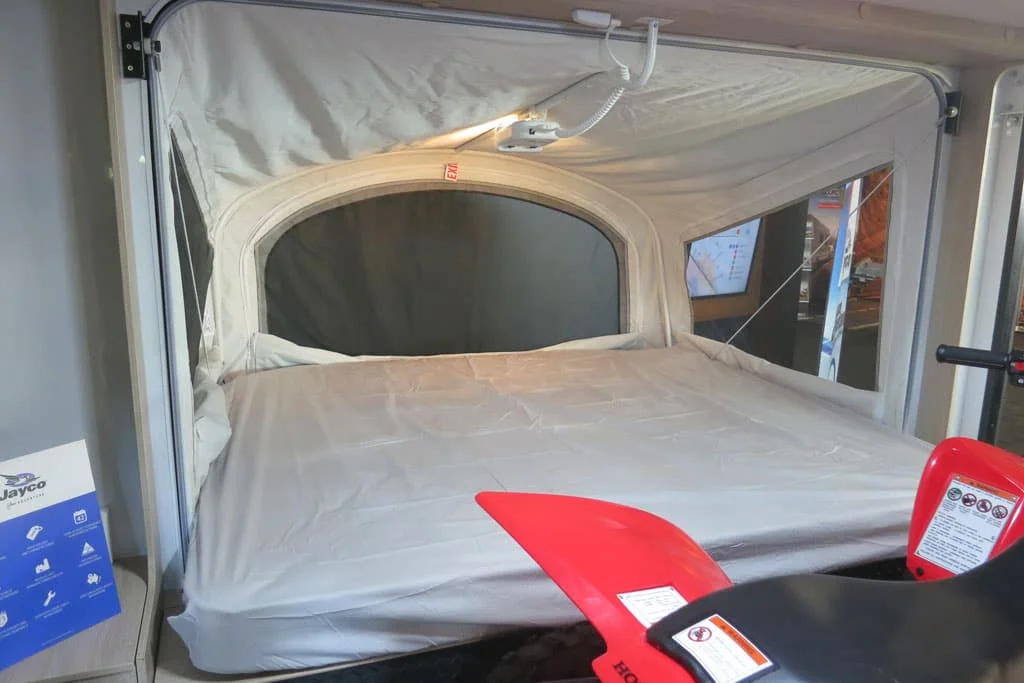 Hot sale mini van ATV Australia standard motorcycle cargo trailer toy hauler with extend bed