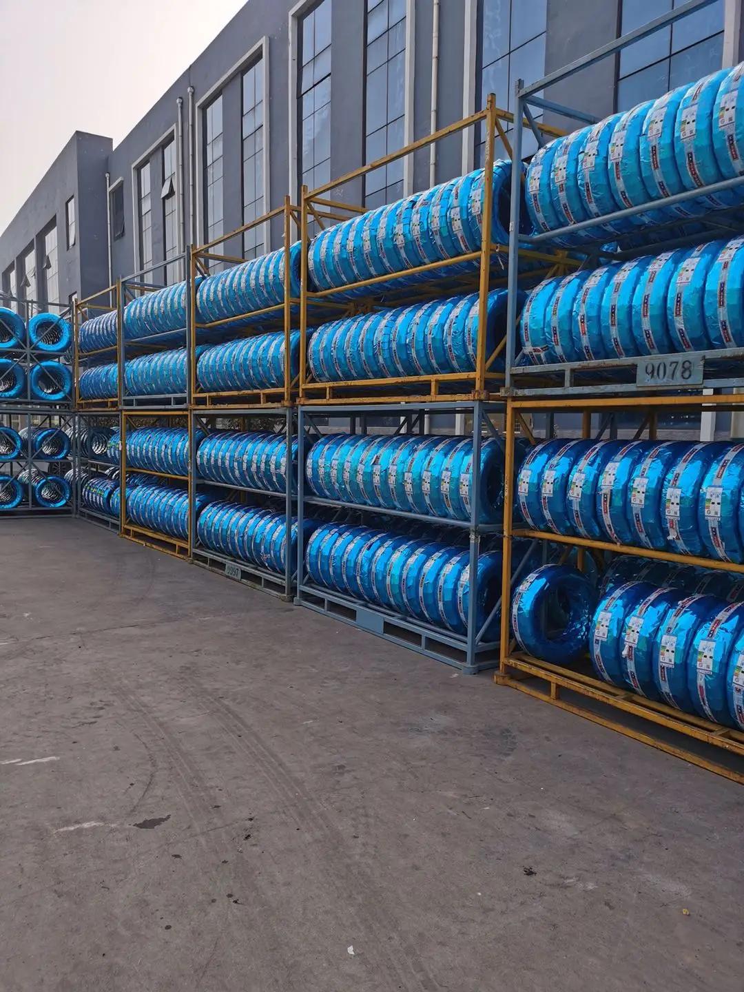 Top Tire Habilead Kapsen Brands Manufacturer Radial Car Tire 195/65R15 215/70R16 215/75R16 225/65R16 235/65R16