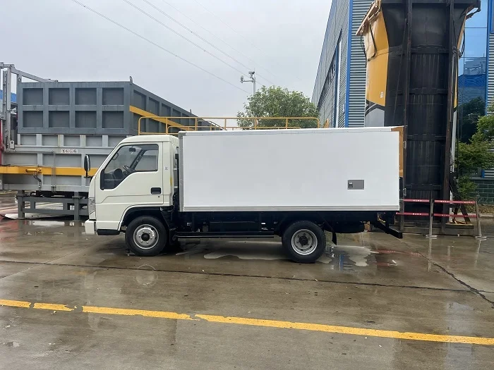 New small FOTON FORLAND insulated cargo box truck