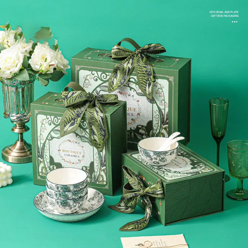 Luxury New Design Light Green Ceramic Dinnerware Set Waterproof Flower Placemat Plate/Dish/Bowl Dining Sustainable Food Dinner