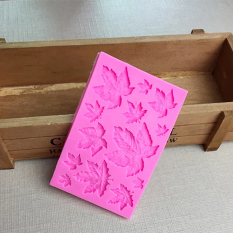 
Nonstick Flexible Hard 3D Christmas Leaf Candy Chocolate Bar Silicone Mold 