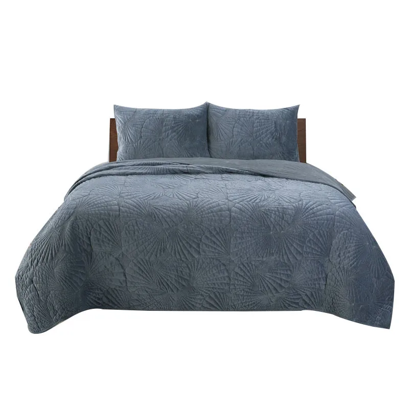 Customize lightweight warm lightweight plush velvet bedspreads quilted bed spreads