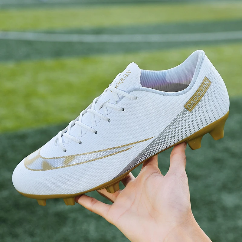 
New Design sport mens football boots Fashion for men 