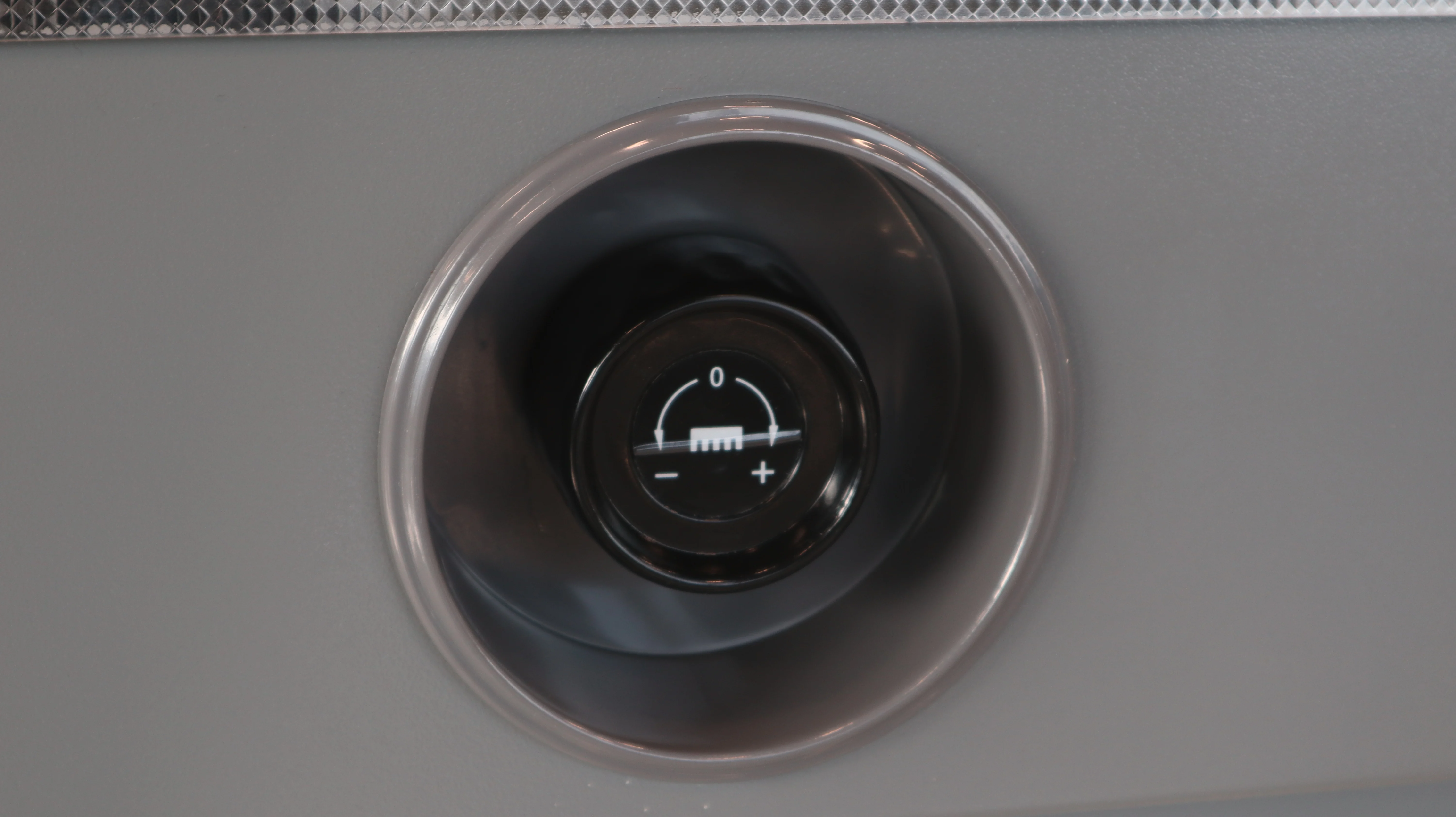 Heavy duty a4 / a3 program electric paper shape cutter strips machine for office equipment