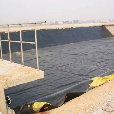 Geomembrane GM13 ASTM 0.3mm 0.5mm 0.75mm1mm HDPE liner factory price hdpe geomembrane sheet fish ponds farm tank