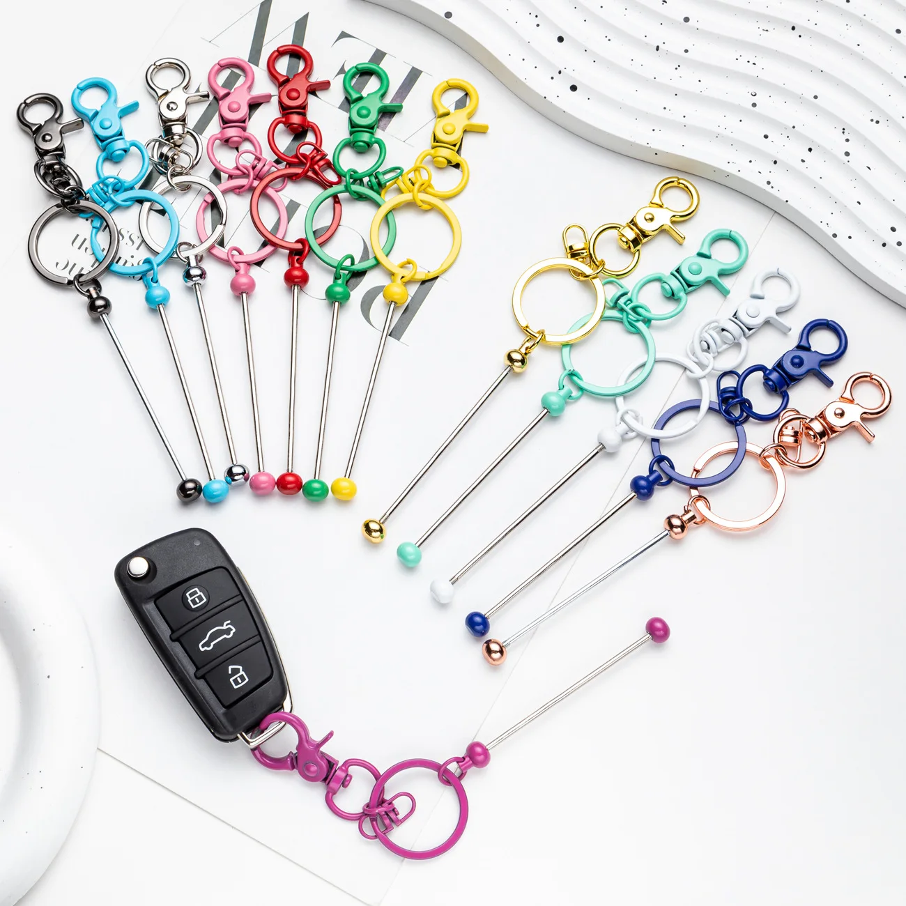 Xinxing Fashion Exquisite DIY Beaded Enterprise Event Keychain Gradient Colored Metal Commemorative Gift Beaded Keychain