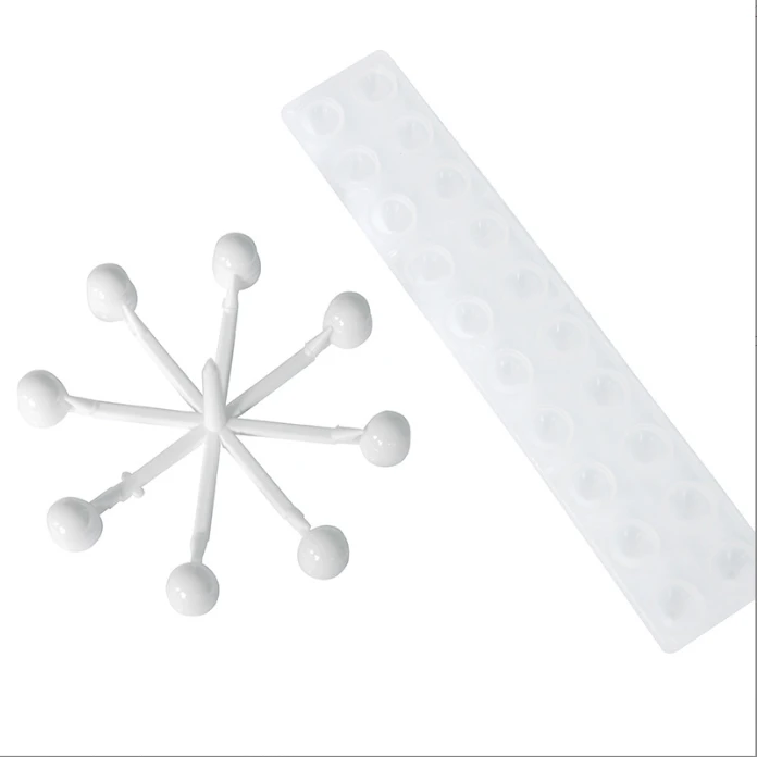 Stable parameters for semi injection molding of plastic molds for the production of contact lens beauty lenses