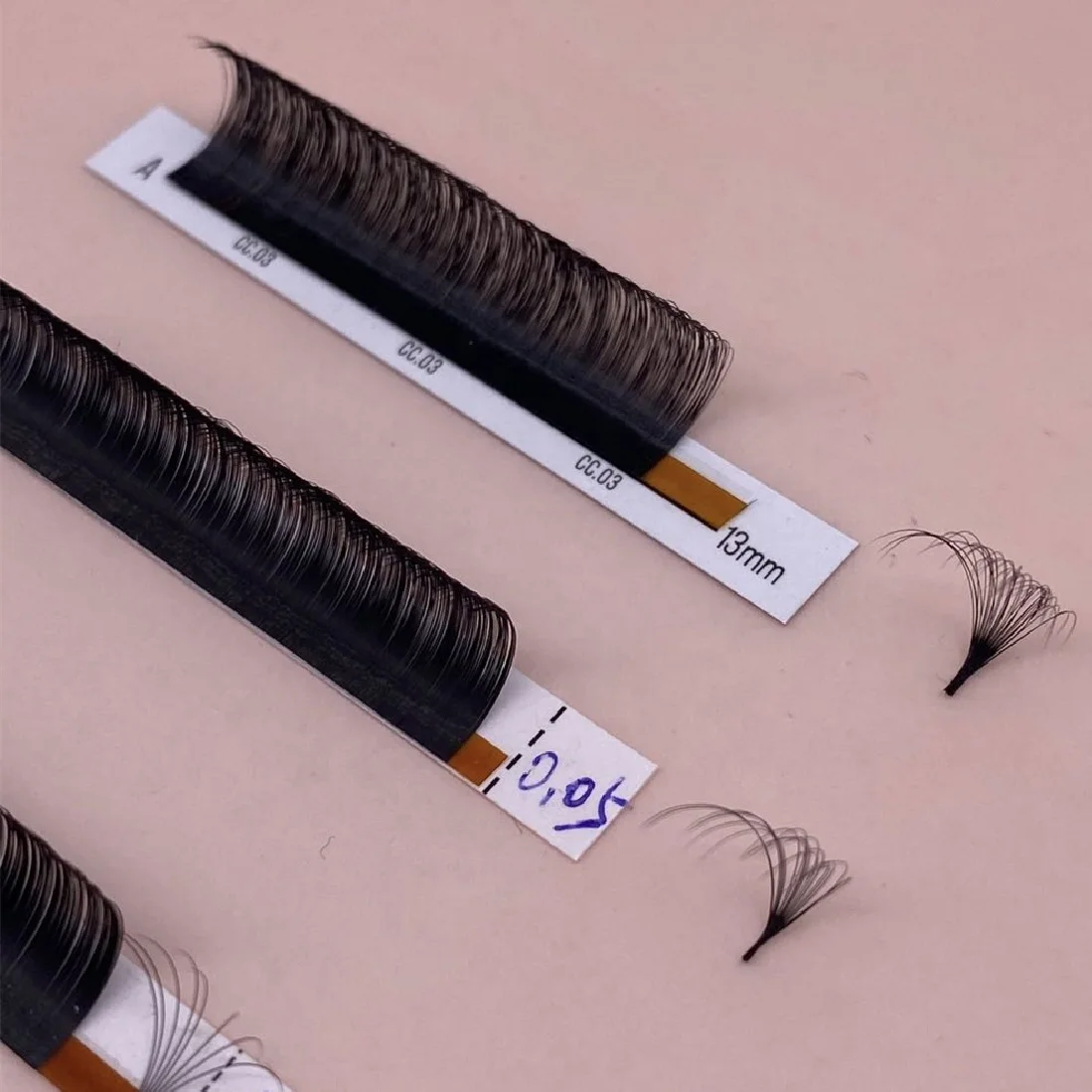 Soft Russian volume Lash Extensions korean material vegan private label extra long faux mink individual eyelash extensions