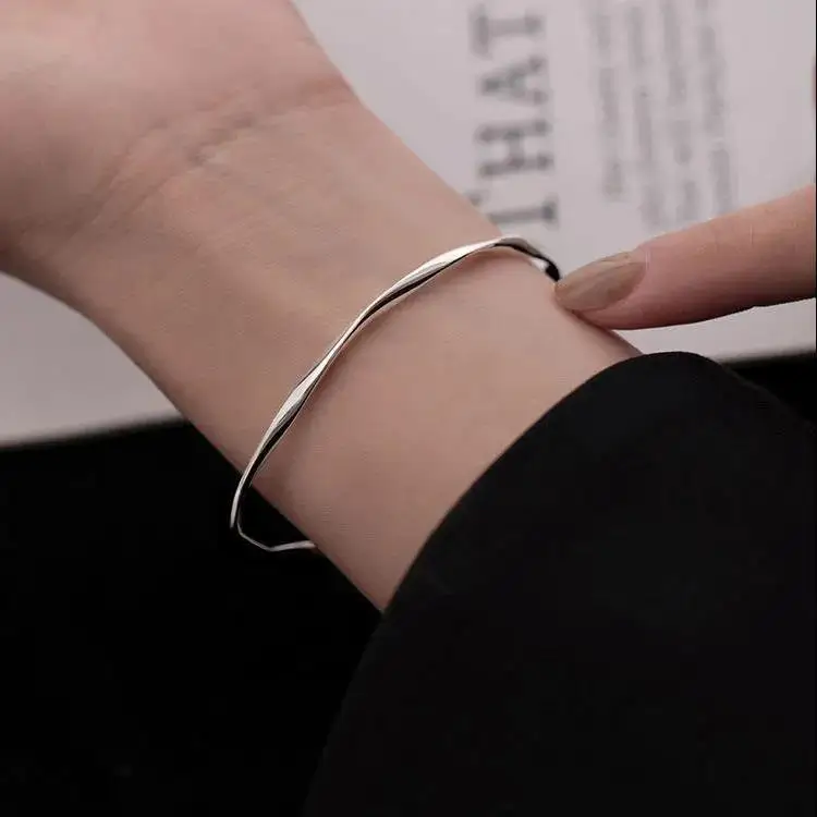 Mobius Bracelet Female ins Cool Style Small Design Bracelet Simple Fashion High Level Girl Friend Bracelet
