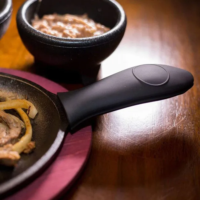 
Non Slip Hot resistant Silicone Pot Handle Holder for Cast Iron Skillets and Metal Frying Pans, for Cooking, Kitchen 