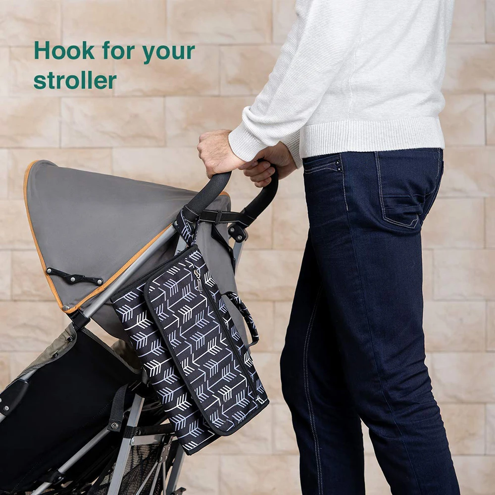 Amazon Newborn Unisex Baby Essential Gift Stuff Portable Travel Baby Changing Pad