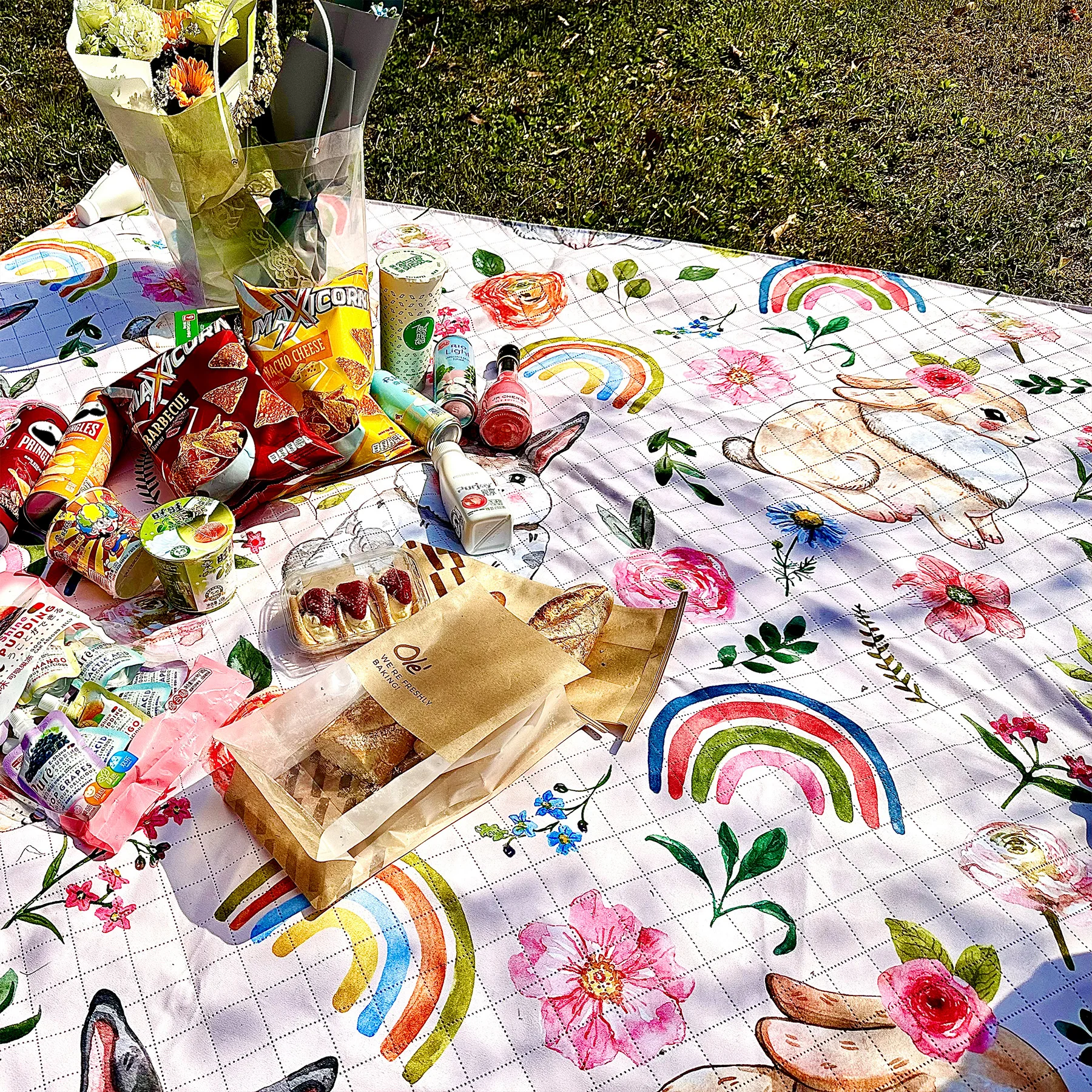 oem custom outdoor portable foldable quilted waterproof  microfiber picnic beach blanket quilted picnic mat camping mat