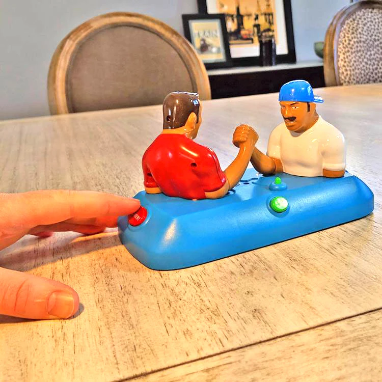 2020 latest new funny electronic Simulation battle game toys action figure for family parent-child interactive