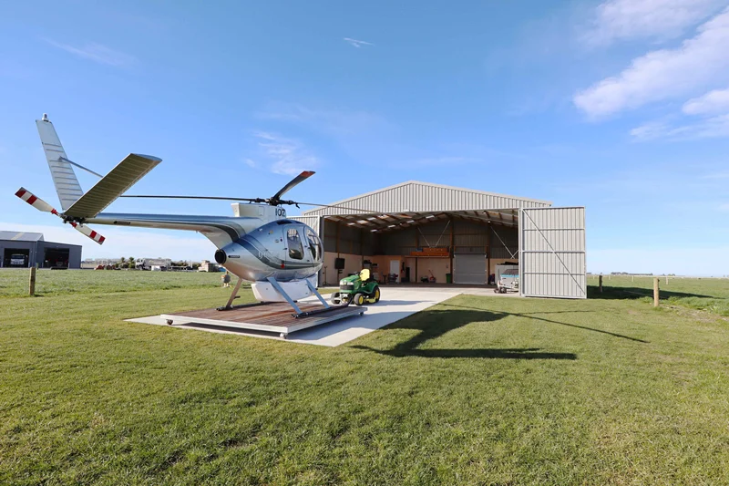 Factory Price Modern Customized Prefabricated Light Weight Steel Structure Aircraft Hangar in China