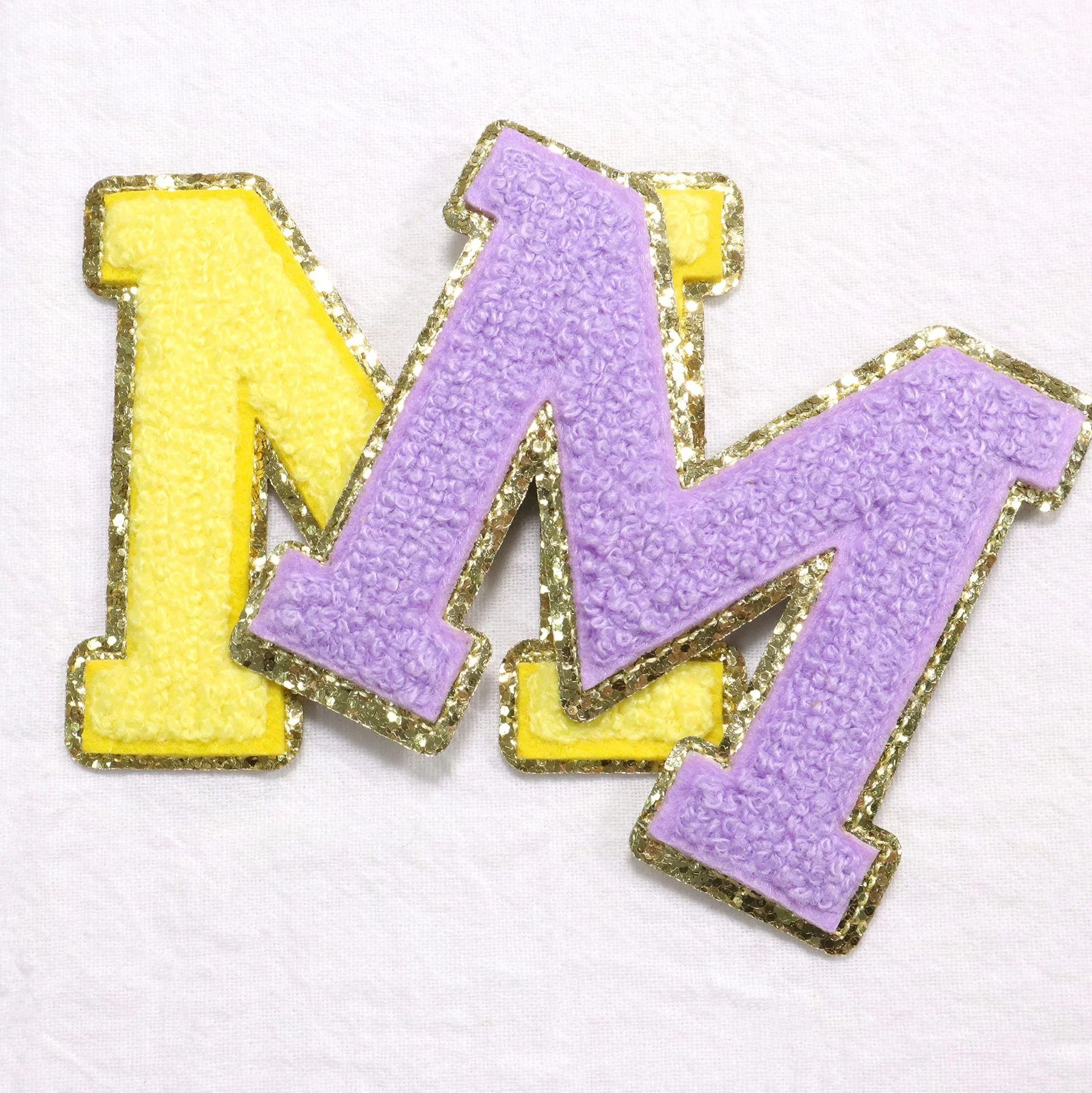 Недорогие шенильные нашивки с логотипом на заказ вышивкой и блестками для