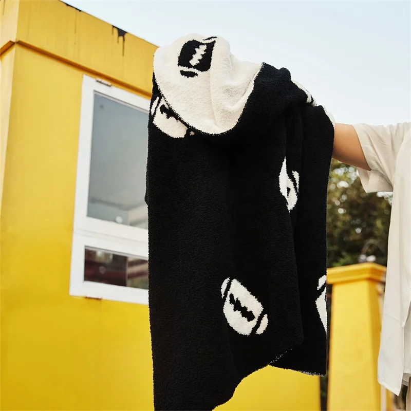 High Quality Wholesale Microfiber Super Soft Knitted Throw Popular Rugby Blankets for Home Decor Sofa Glq