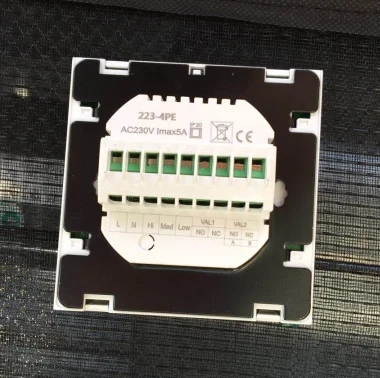 680m3/h 4 tube and 4 row Ducted type Fan coil    ceiling conceal ducted FCU   Fan coil