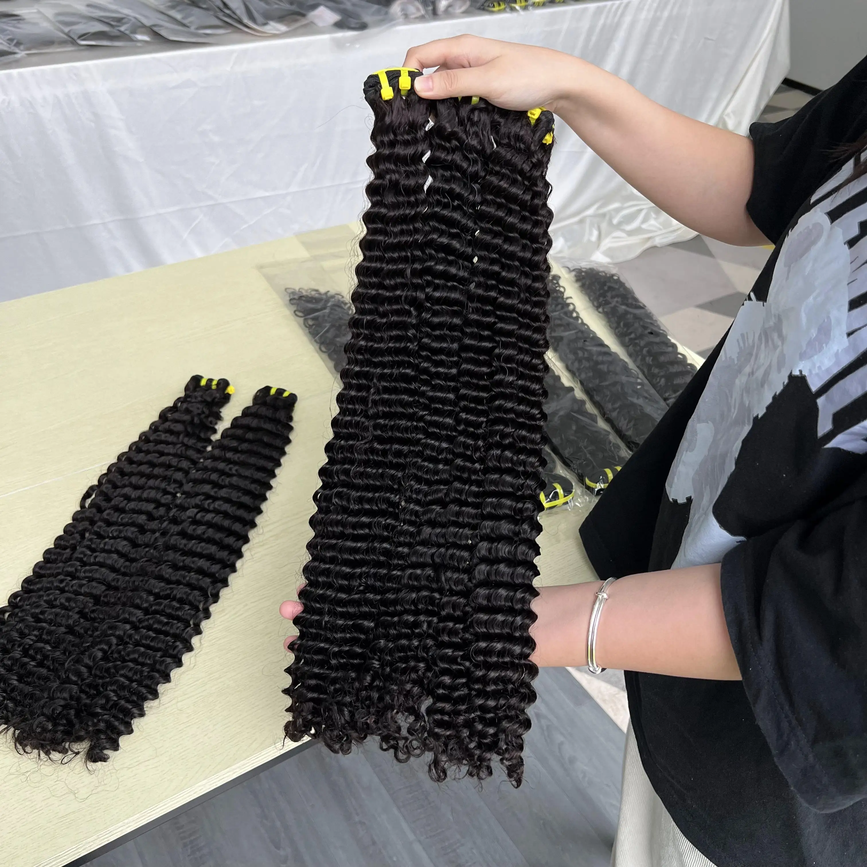 GDY Hot Sale 100% Raw Virgin Cuticle Aligned Deep Curly Double Drawn Hair Brazilian Human Hair Bundle